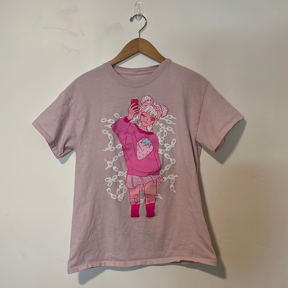 pink hot topic graphic tee